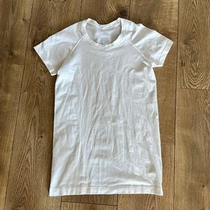 Swiftly Tech Short-Sleeve Shirt 2.0